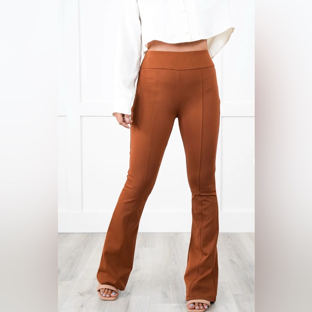 NWT Dear Scarlett Magic Flare Rust Pants